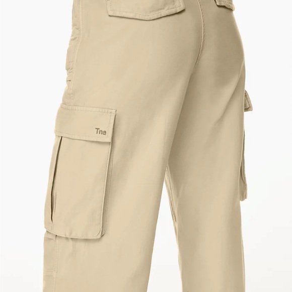 Aritzia TNA Supply Cargo Pants - Picture 6 of 8
